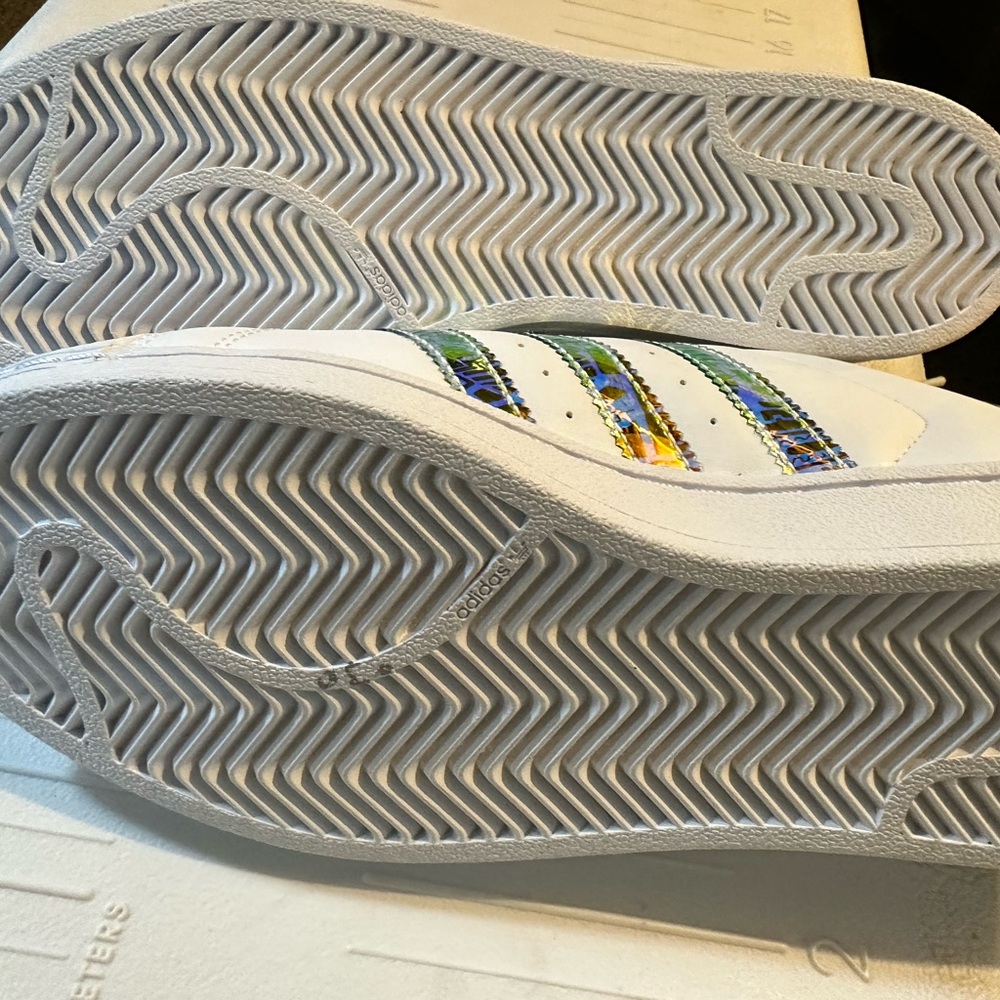 Brand new Size 7 woman adidas superstar sneaker